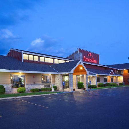 Americinn By Wyndham Fergus Falls Conference Center Exterior photo